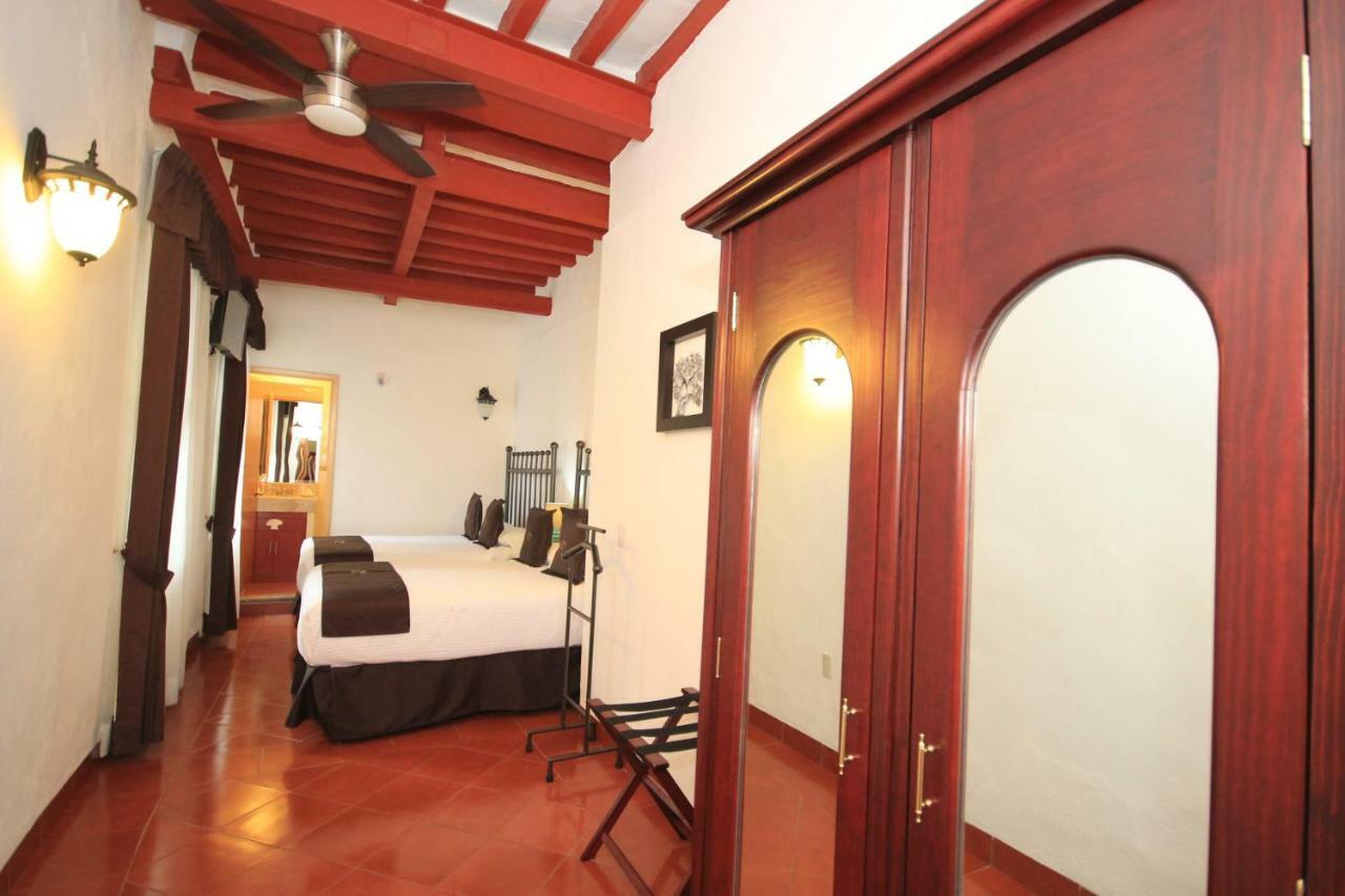 Hotel Santa Regina غواناخواتو المظهر الخارجي الصورة